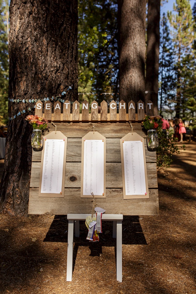 We love this darling rustic seating chart!