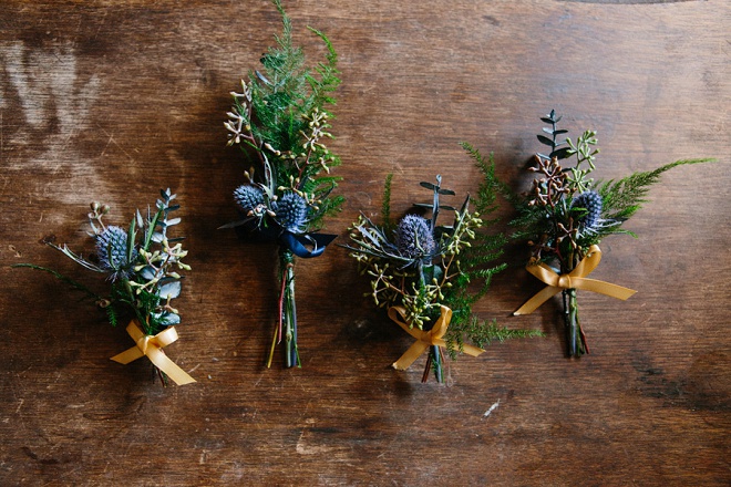 How gorgeous are these handmade boutineer's from the Bride for the Groomsmen?! Love!