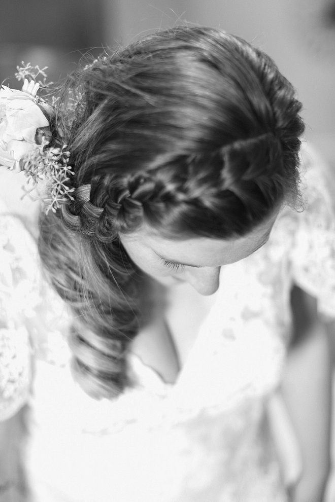 We're loving this bride's boho wedding hair and braid!