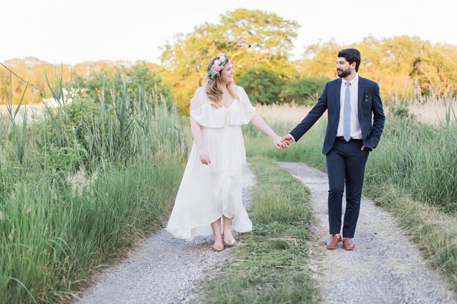 We're swooning over this Bride and Groom and their vintage boho outdoor wedding!