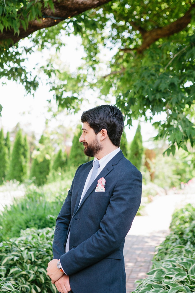 We love this Handsome Groom's wedding style!