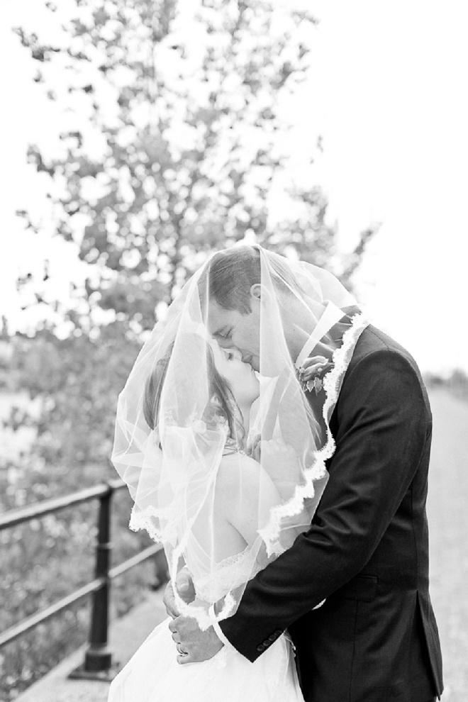 We're loving this gorgeous veil shot!