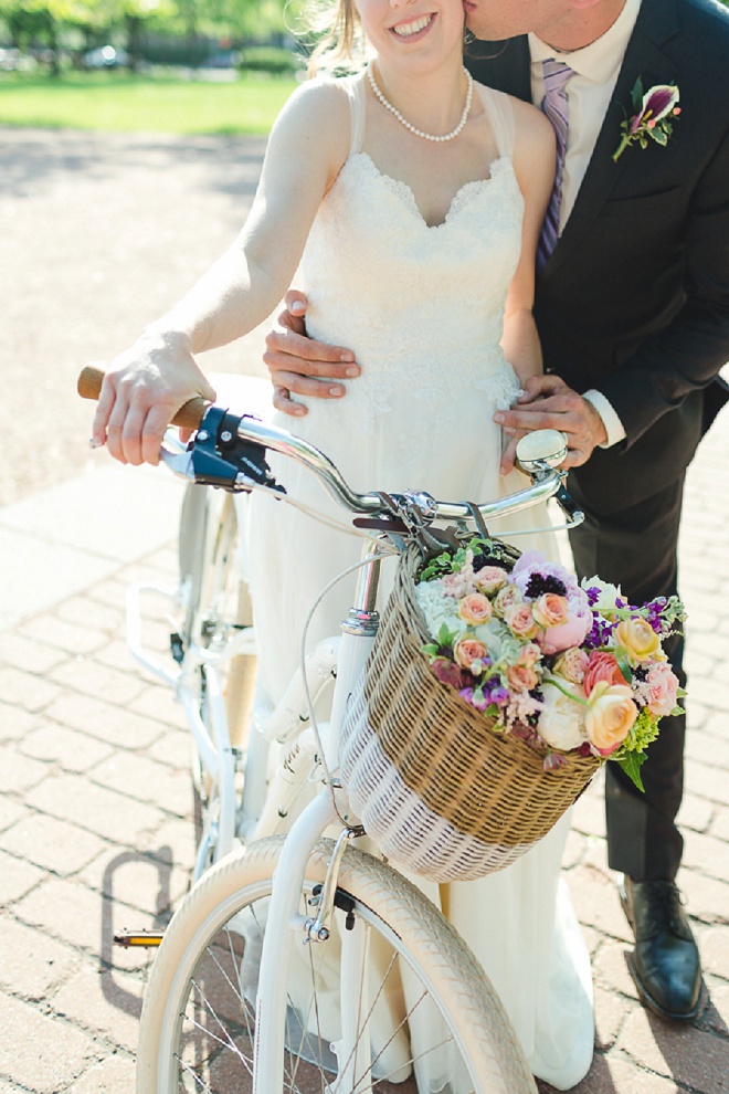 Swooning over these gorgeous and fun bicycle Bride and Groom shots!