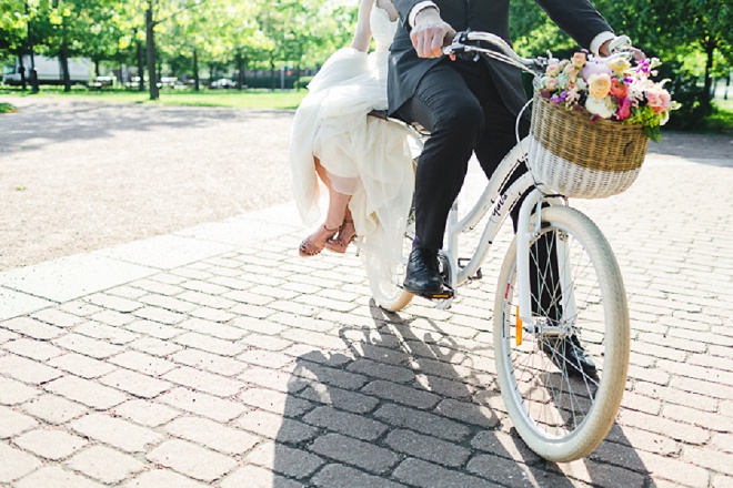 Swooning over these gorgeous and fun bicycle Bride and Groom shots!