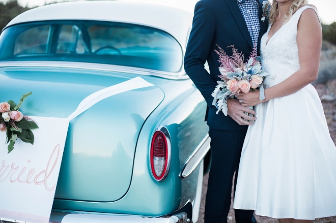 How fun is this retro styled elopement?! Swoon!