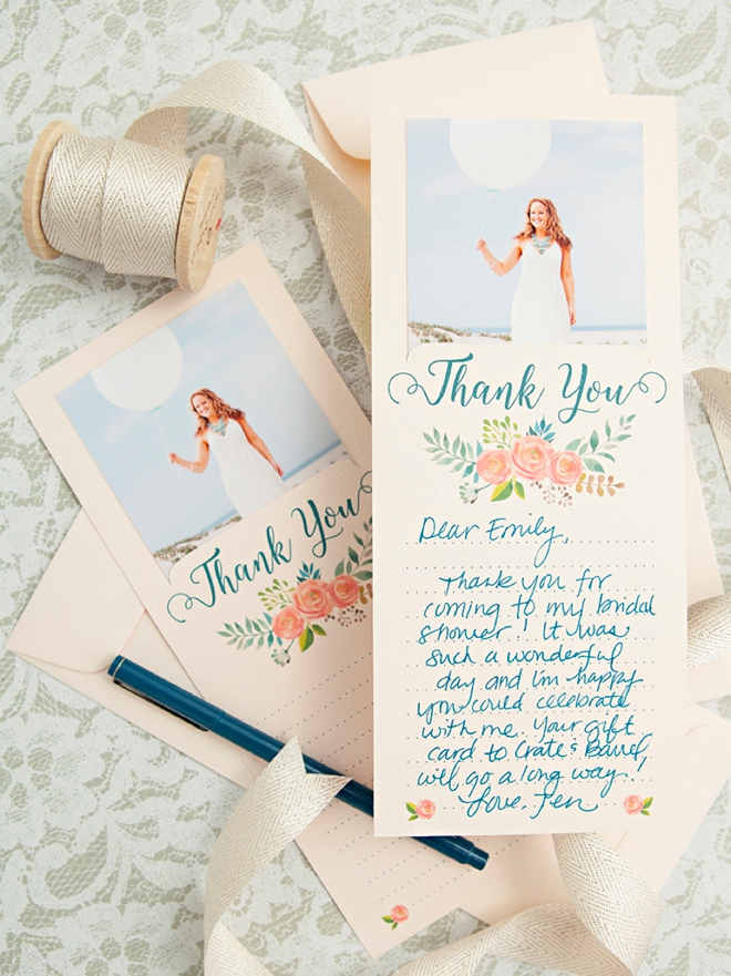 Adorable free, DIY printable thank you cards that you can add a photo to!