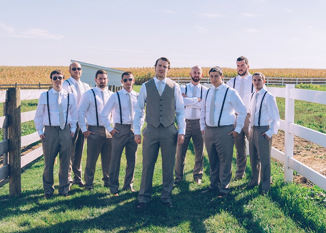 Loving this photo of the Groom and his handsome Groomsmen before the big day!