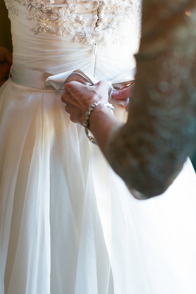 Swooning over the detail in this Bride's vintage wedding dress!