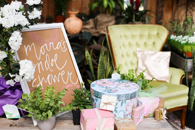 We love this gorgeous garden bridal shower and present set-up!