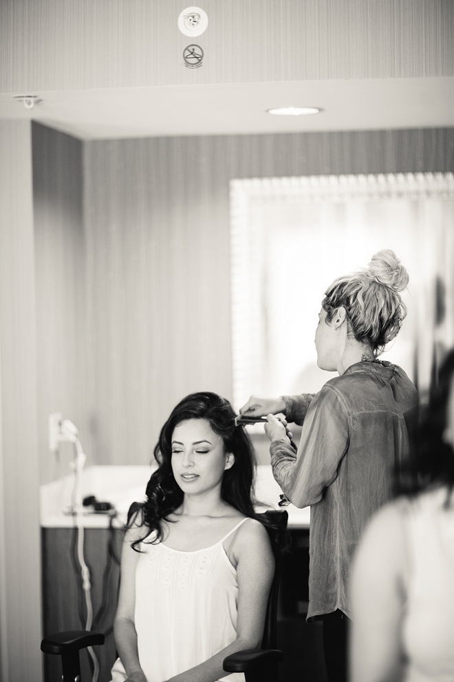 Loving these getting ready pictures from this gorgeous DIY bride!