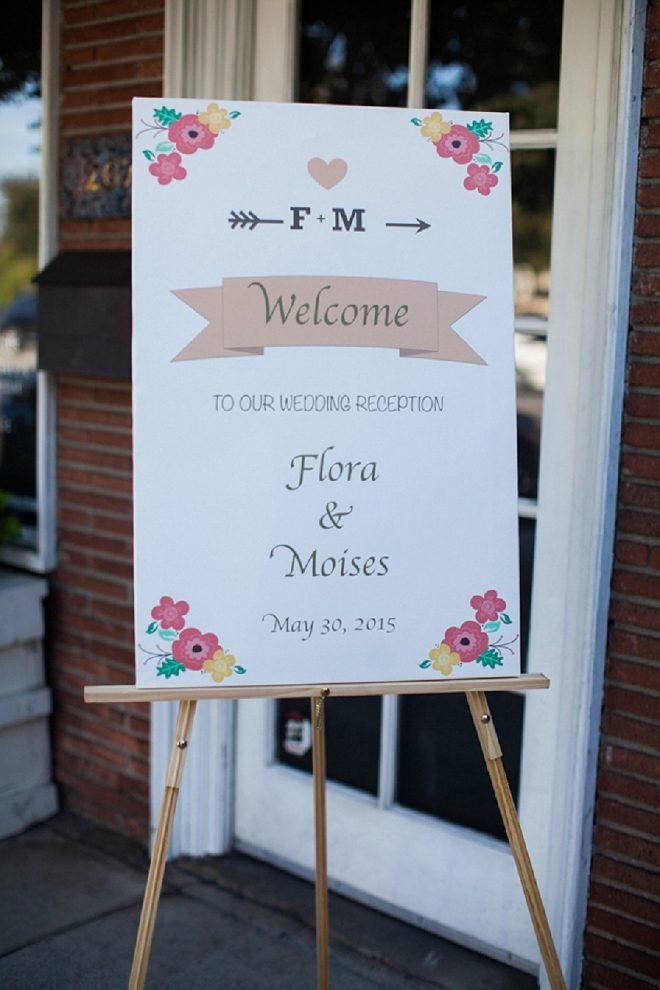 How darling is this wedding reception sign and easel? Loving it!