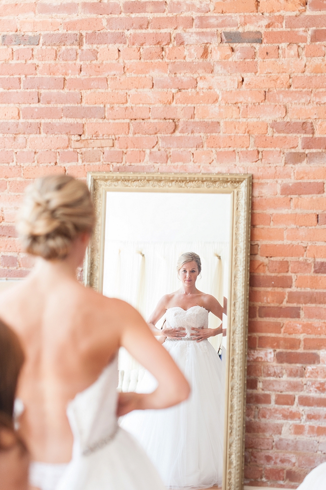 Loving this Bride and her gorgeous classic wedding dress!