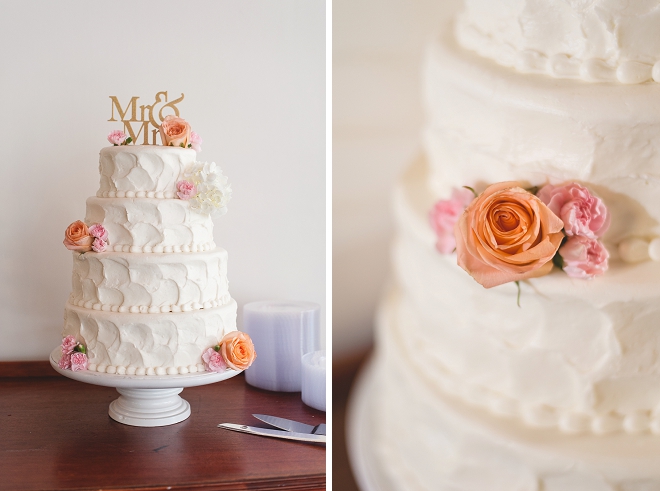 Loving this classic and gorgeous wedding cake and gold cake topper!