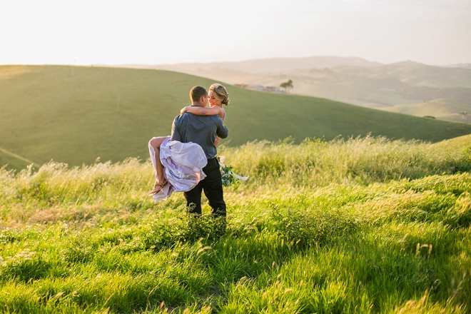 We're swooning over this amazing mountainside engagement session!