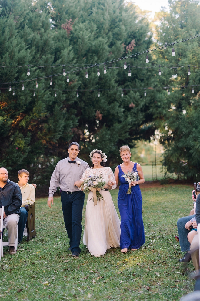 We're in love with this super sweet outdoor boho ceremony!