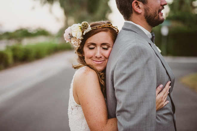We're swooning over this gorgeous boho-chic Palm Springs wedding!