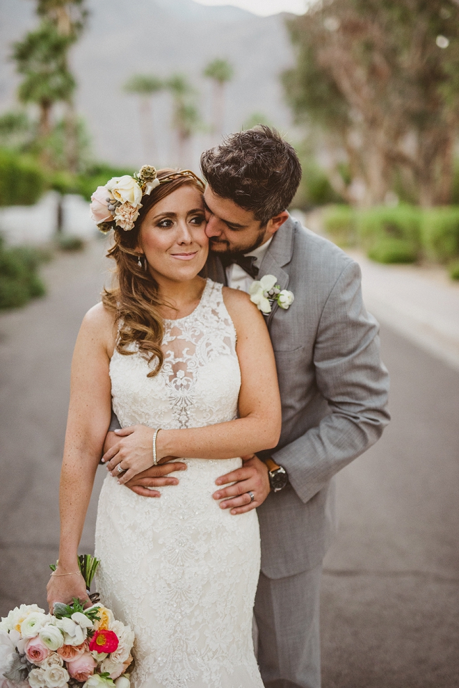 We're swooning over this gorgeous boho-chic Palm Springs wedding!