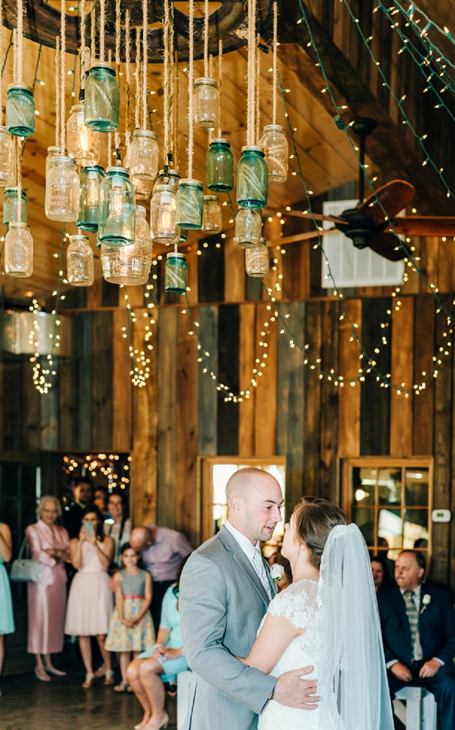 Swooning over this gorgeous wedding and this couple's super sweet first dance!