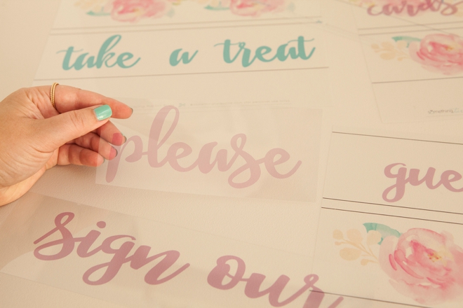 Learn how to print your own custom sayings for the Heidi Swapp Lightbox!