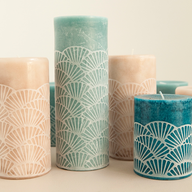Embellish any plain candle with these DIY scalloped candle wraps!