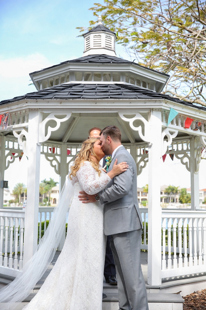 We're crushing on this super sweet ceremony!