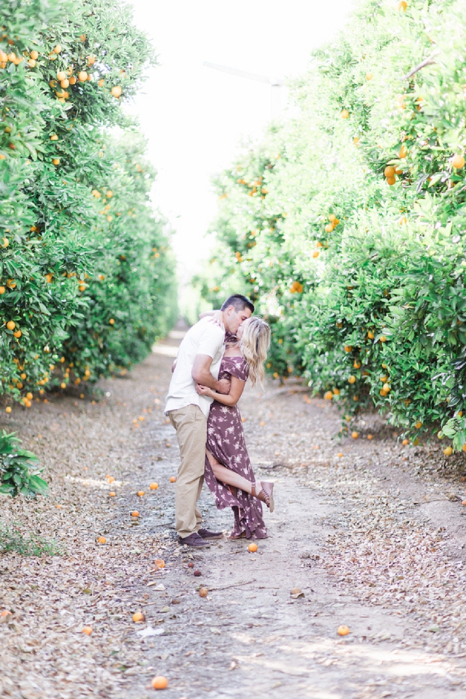 We are swooning over this uber romantic vineyard engagement session!