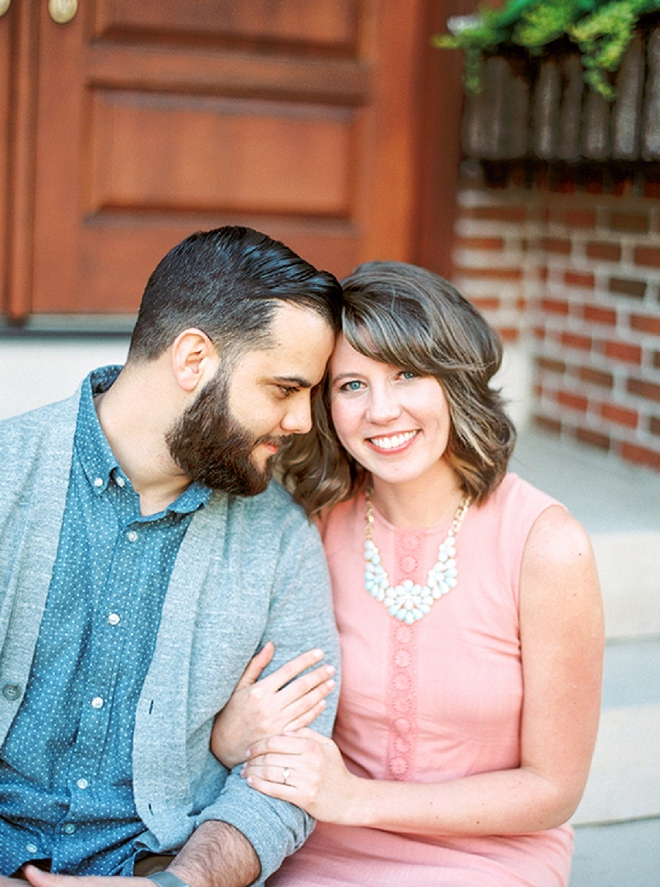 We're swooning at this super sweet Columbus engagement session!