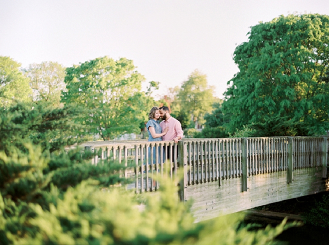 We're swooning at this super sweet Columbus engagement session!