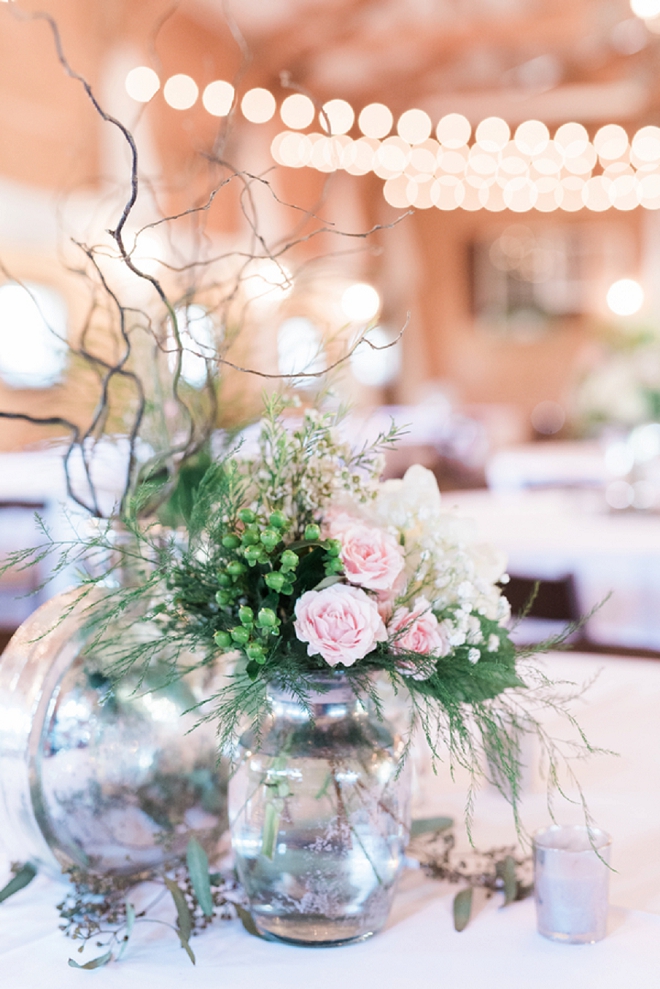 We love the sweet blush details at this stunning Nashville wedding!