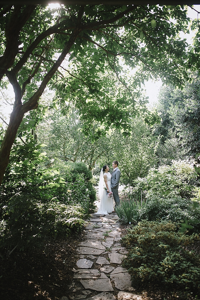 We're swooning over this super romantic garden wedding!