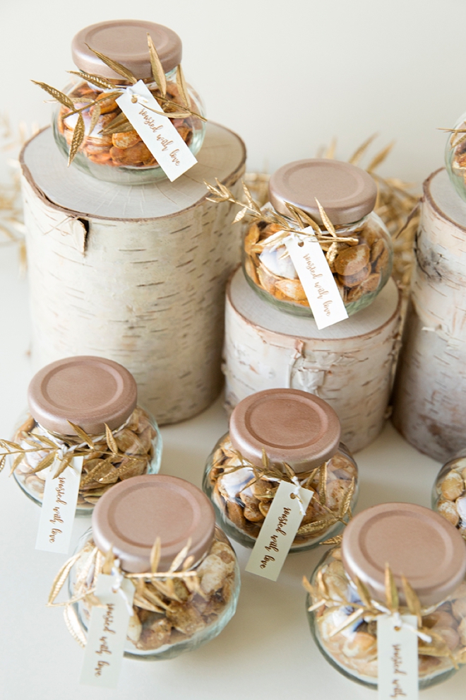 Give homemade roasted pumpkin seeds as your wedding favors!