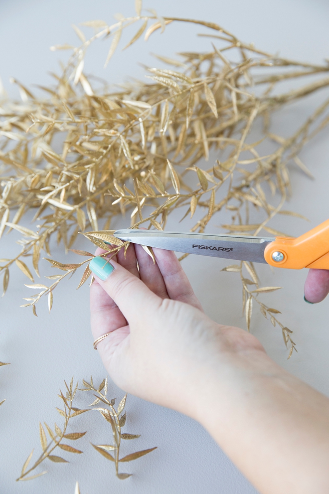 Give homemade roasted pumpkin seeds as your wedding favors!