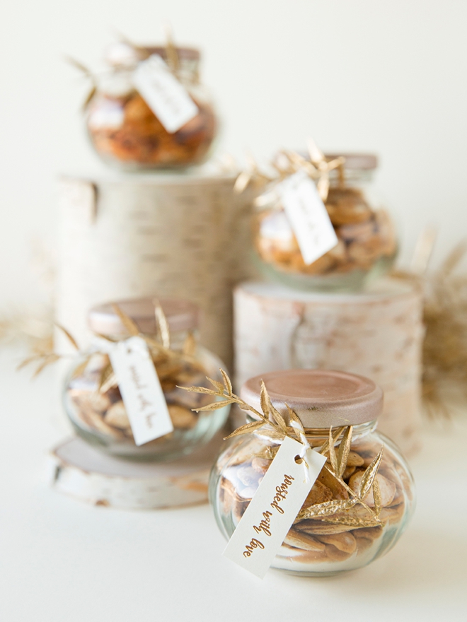 Give homemade roasted pumpkin seeds as your wedding favors!