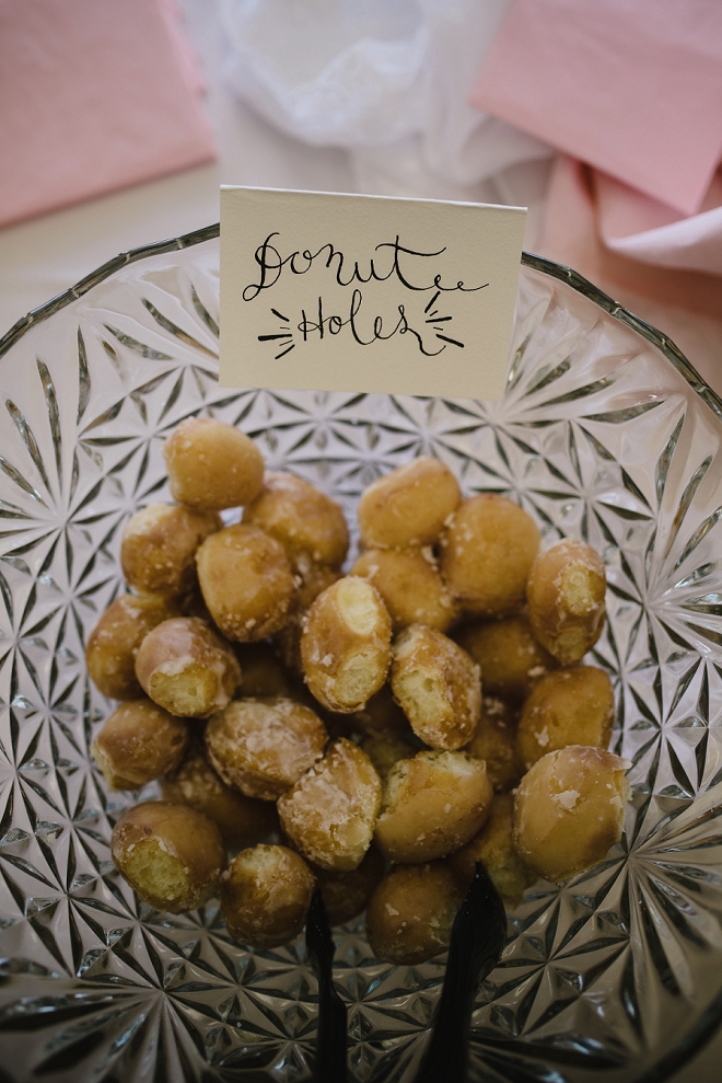 How cute are these donut holes at this couples intimate reception!