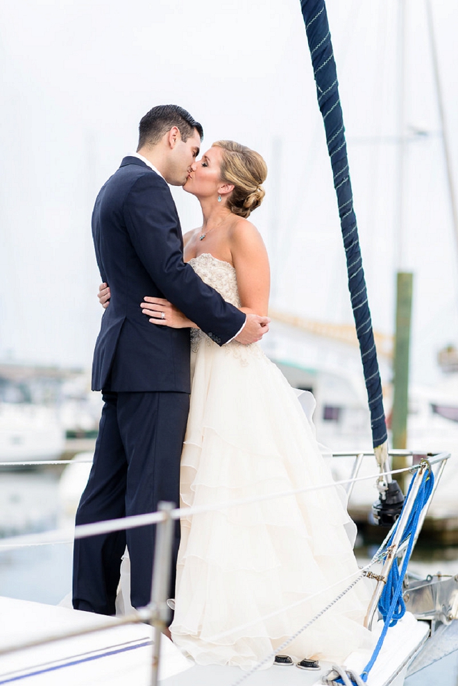 We're swooning over this stunning styled coastal wedding!