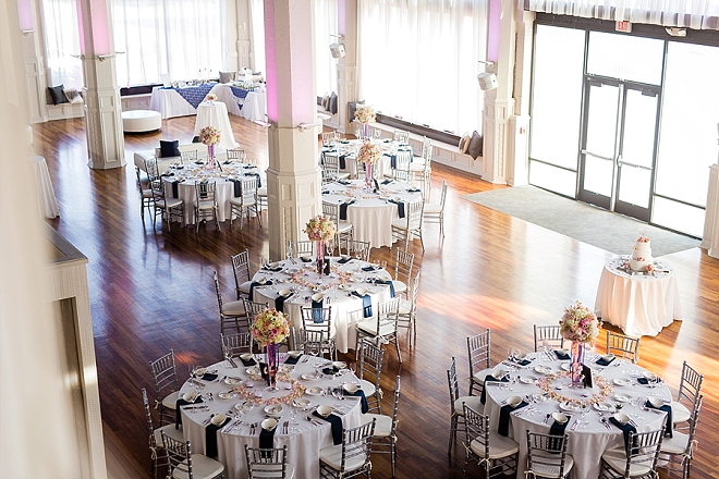 How stunning is this St. Louis reception?! LOVE!