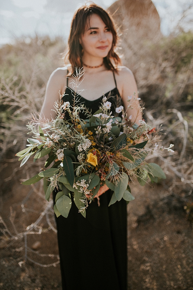 We can't get over this stunning bouquet at this boho-chic engagement session!