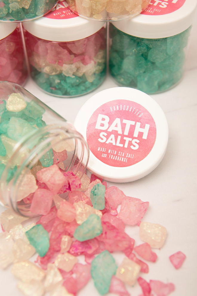 Learn how to make these gorgeous, sparkling bath salts as gifts!