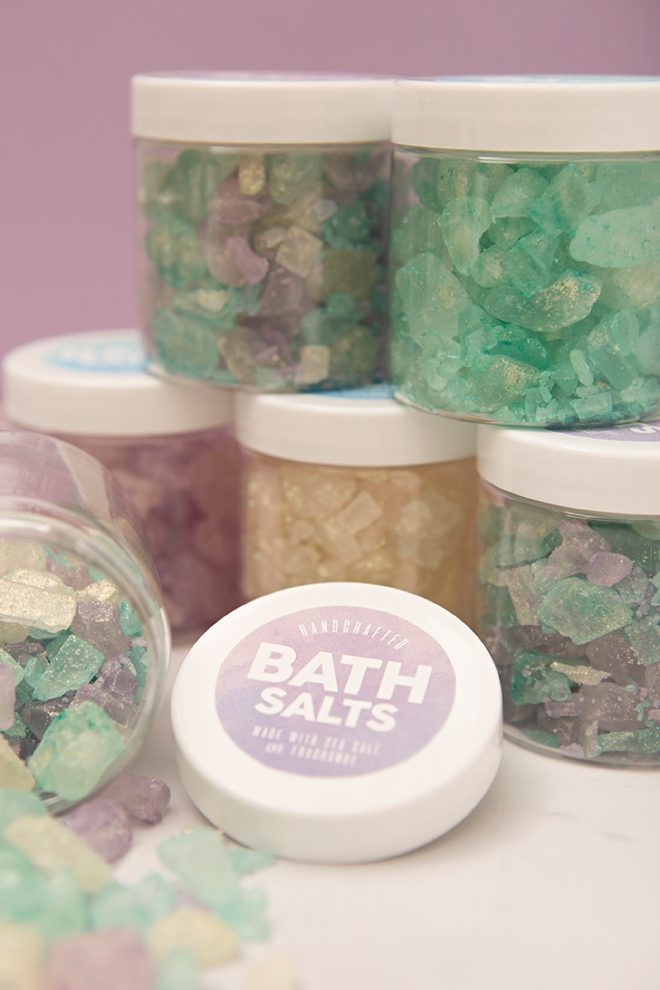 Learn how to make these gorgeous, sparkling bath salts as gifts!
