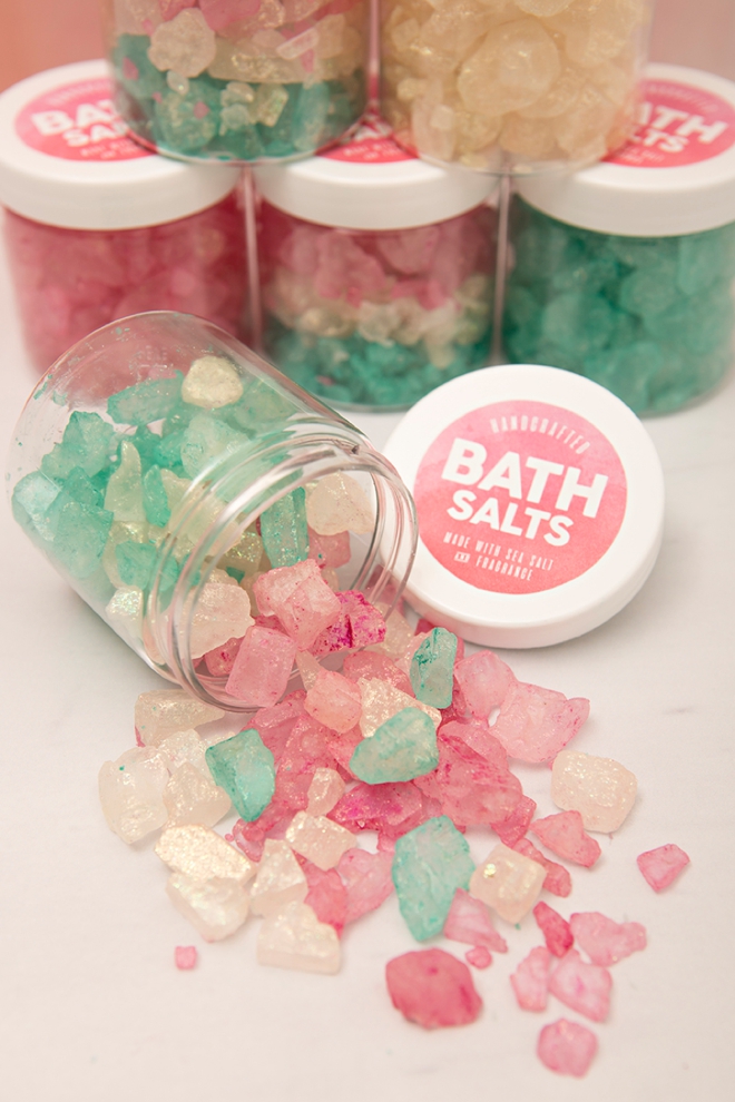 Learn how to make these gorgeous, sparkling bath salts as gifts!