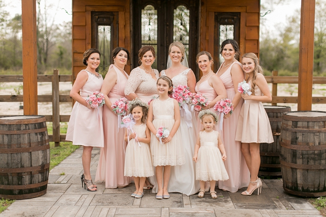 Cute snap of the Bride and her Bridesmaids!