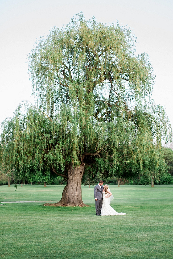 We're swooning over this classic and stunning wedding!