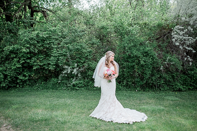 We're loving this stunning Bride before the ceremony!