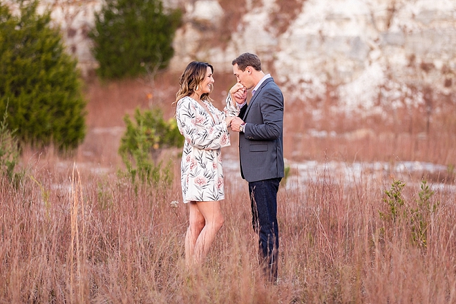 We're in love with this romantic St. Louis engagement session!