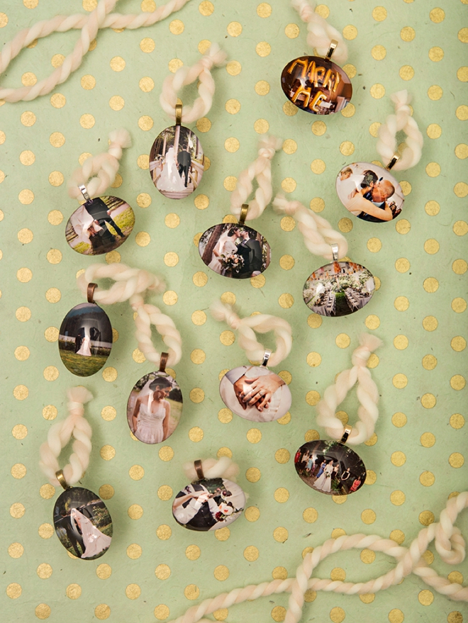 Learn how to make these darling mini-photo ornaments... great for wedding photos!