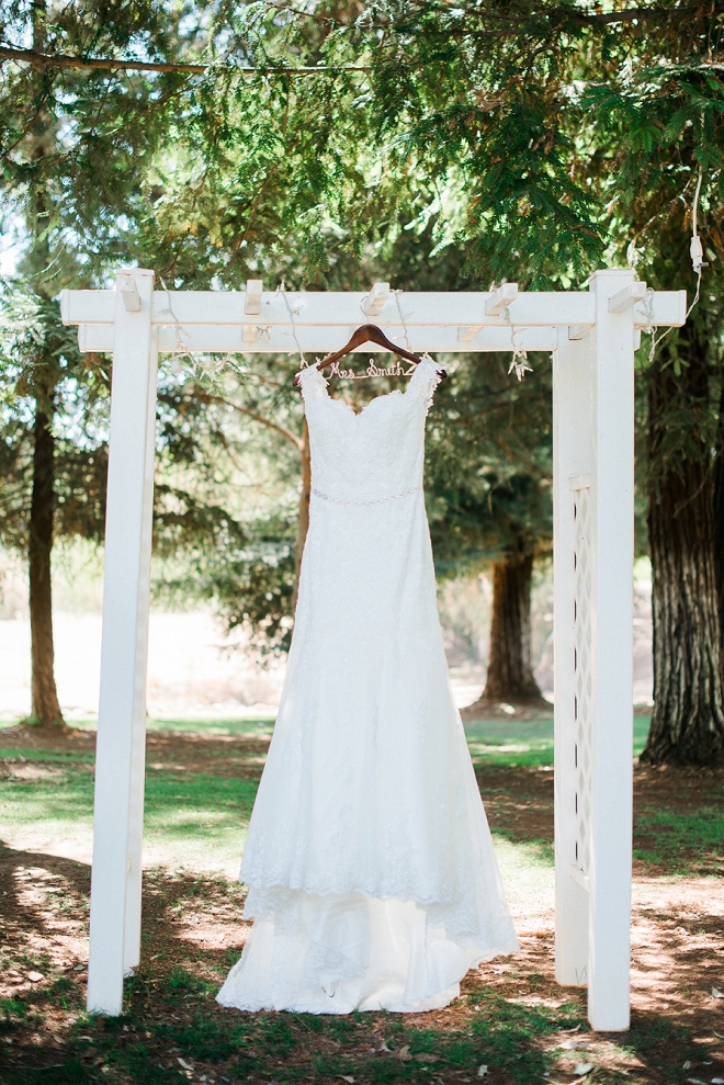 We're loving this Bride's wedding dress!!