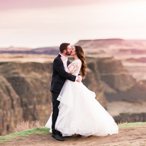 OMG! We are in LOVE with this stunning Washington anniversary shoot!
