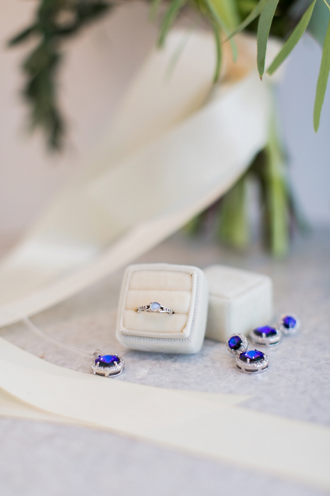 In LOVE with the sapphire jewelry at this styled wedding!