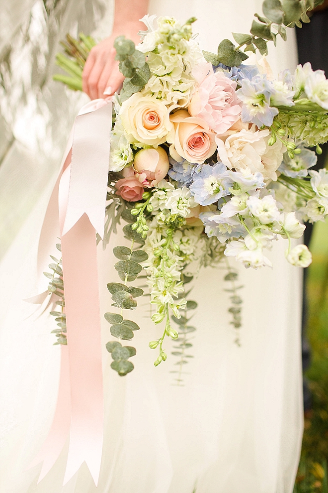 How stunning is this Bride and her amazing bouquet?! LOVE!