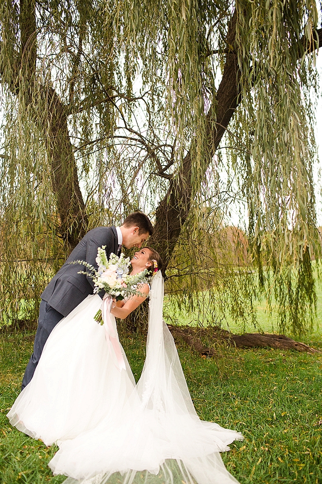 We're crushing on this couple's stunning styled anniversary shoot!